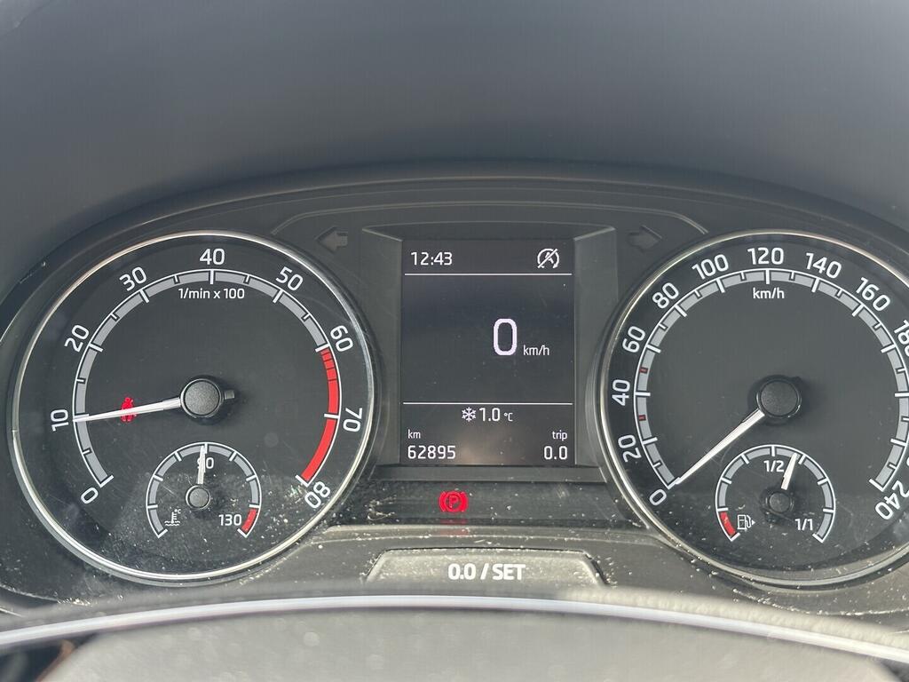 O619K01130_19.webp_FABIA Ambition 1.0 TSI 70 kW manuál, DPH