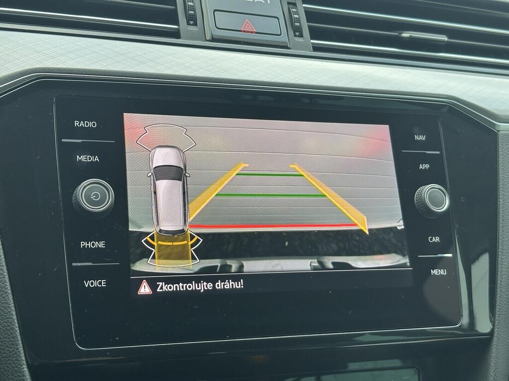 O619K01131_25.webp_PASSAT VARIANT Business 1.5 TSI 110 kW automat, DPH