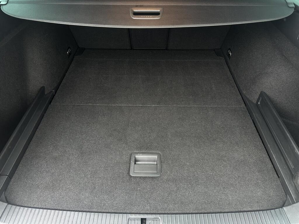 O619K01131_32.webp_PASSAT VARIANT Business 1.5 TSI 110 kW automat, DPH