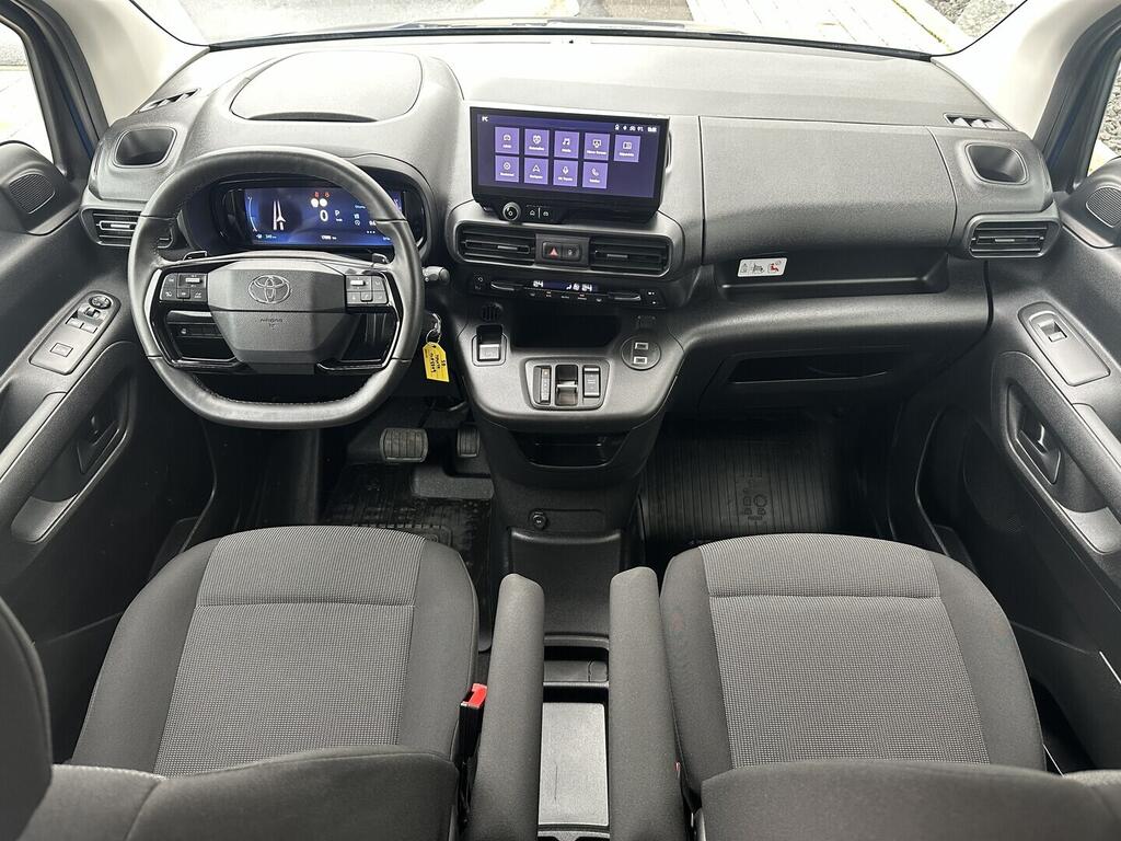 O619K01132_18.webp_PROACE CITY CrewCab Active 1.5 1.5 D 96 kW automat, DPH