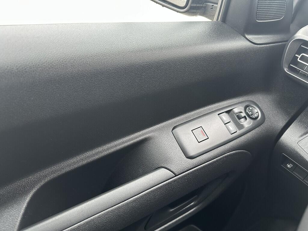 O619K01132_23.webp_PROACE CITY CrewCab Active 1.5 1.5 D 96 kW automat, DPH