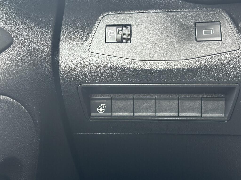 O619K01132_24.webp_PROACE CITY CrewCab Active 1.5 1.5 D 96 kW automat, DPH