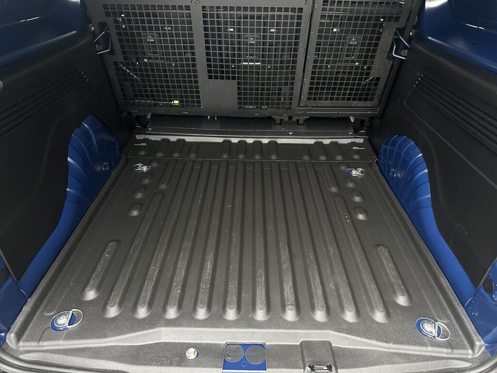 O619K01132_31.webp_PROACE CITY CrewCab Active 1.5 1.5 D 96 kW automat, DPH