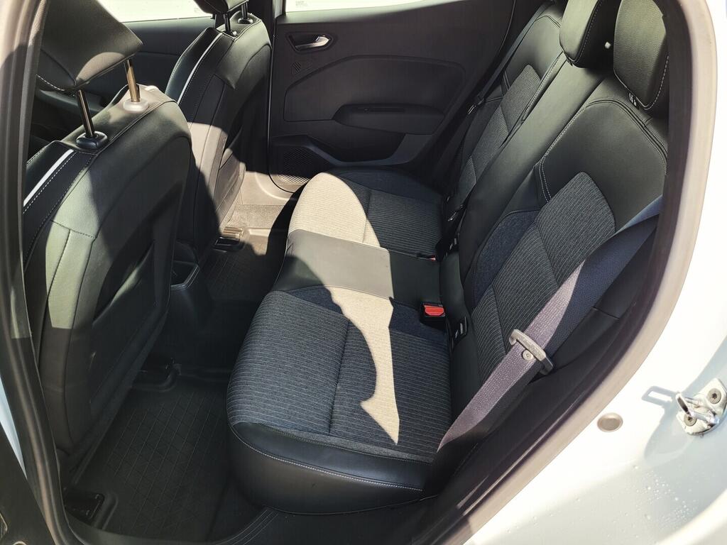 O619K01134_33.webp_CLIO Intens Hybrid 1.6 E-TECH 103 kW automat, DPH