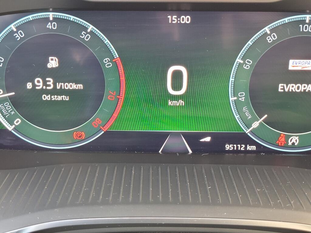 O619K01135_17.webp_OCTAVIA Style 1.5 TSI 110 kW manuál, DPH