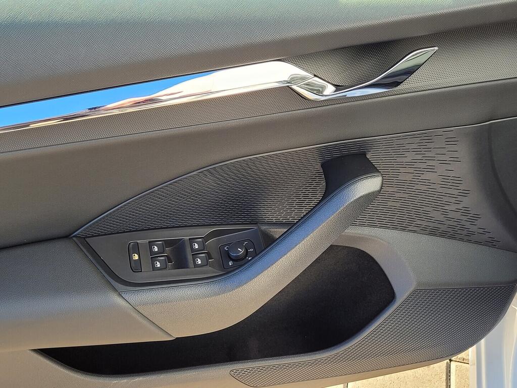 O619K01135_30.webp_OCTAVIA Style 1.5 TSI 110 kW manuál, DPH