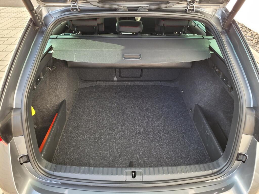 O619K01136_29.webp_OCTAVIA RS 2.0 TDI 147 kW automat, DPH