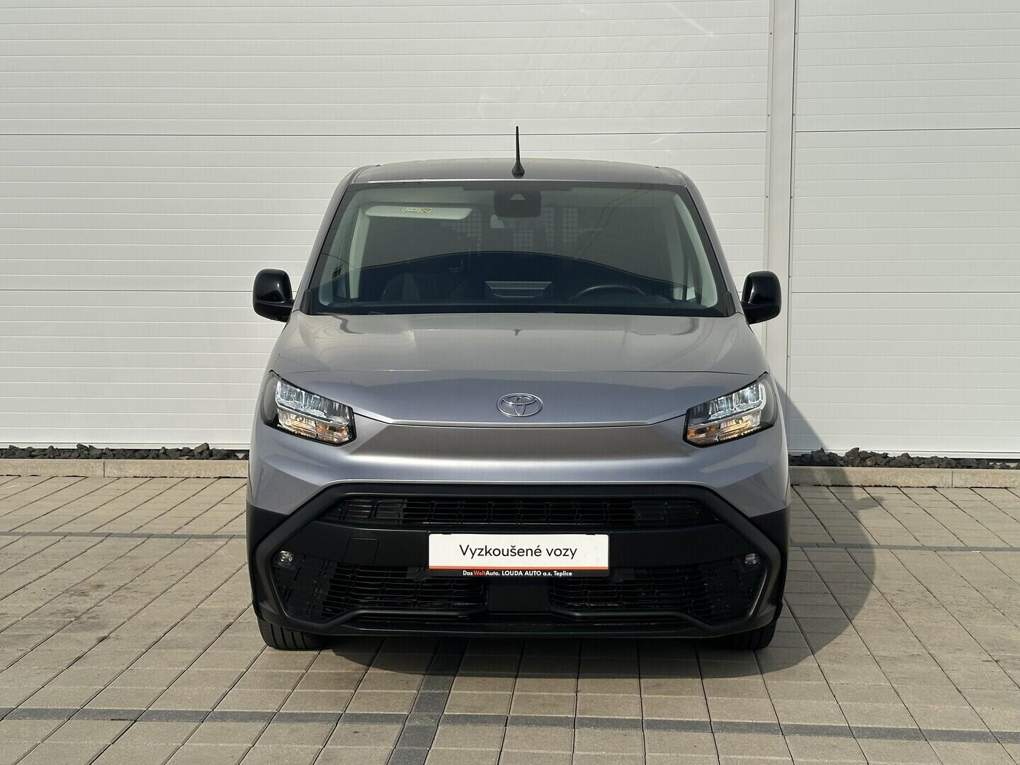 O619K01137_11.webp_PROACE CITY CrewCab Active LWB 1.5 D-4D 96 kW automat, DPH