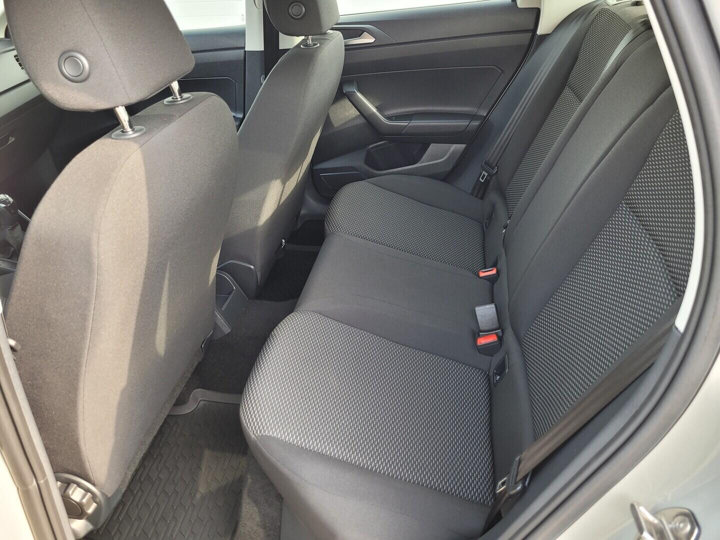 O619K01138_22.webp_TAIGO  1.0 TSI 70 kW manuál, DPH