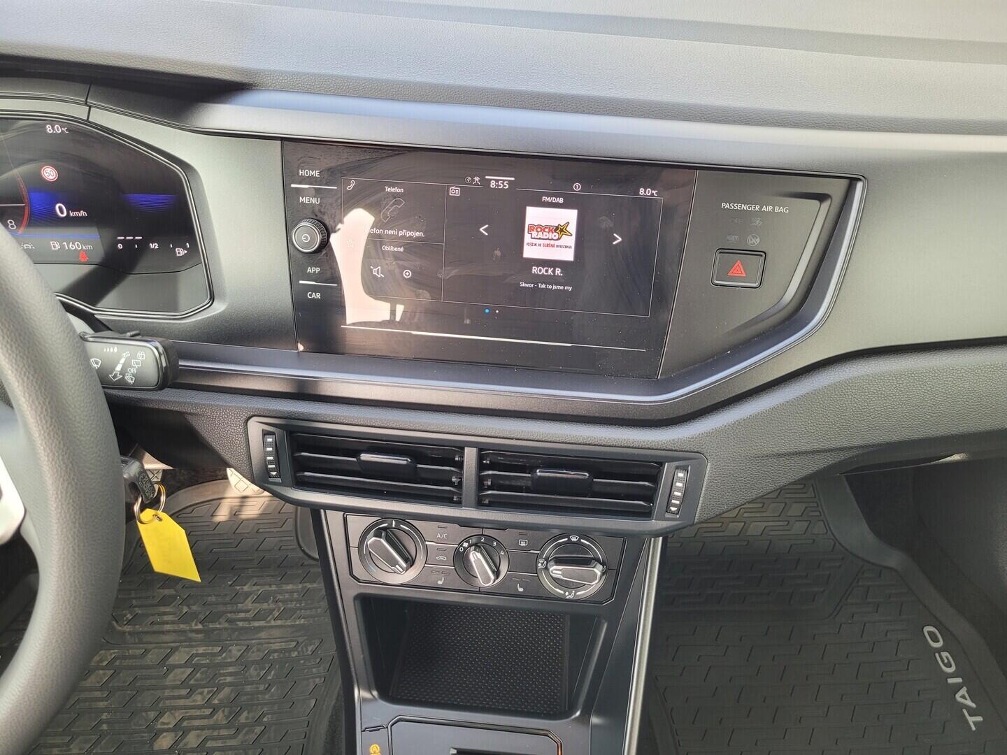 O619K01138_23.webp_TAIGO  1.0 TSI 70 kW manuál, DPH