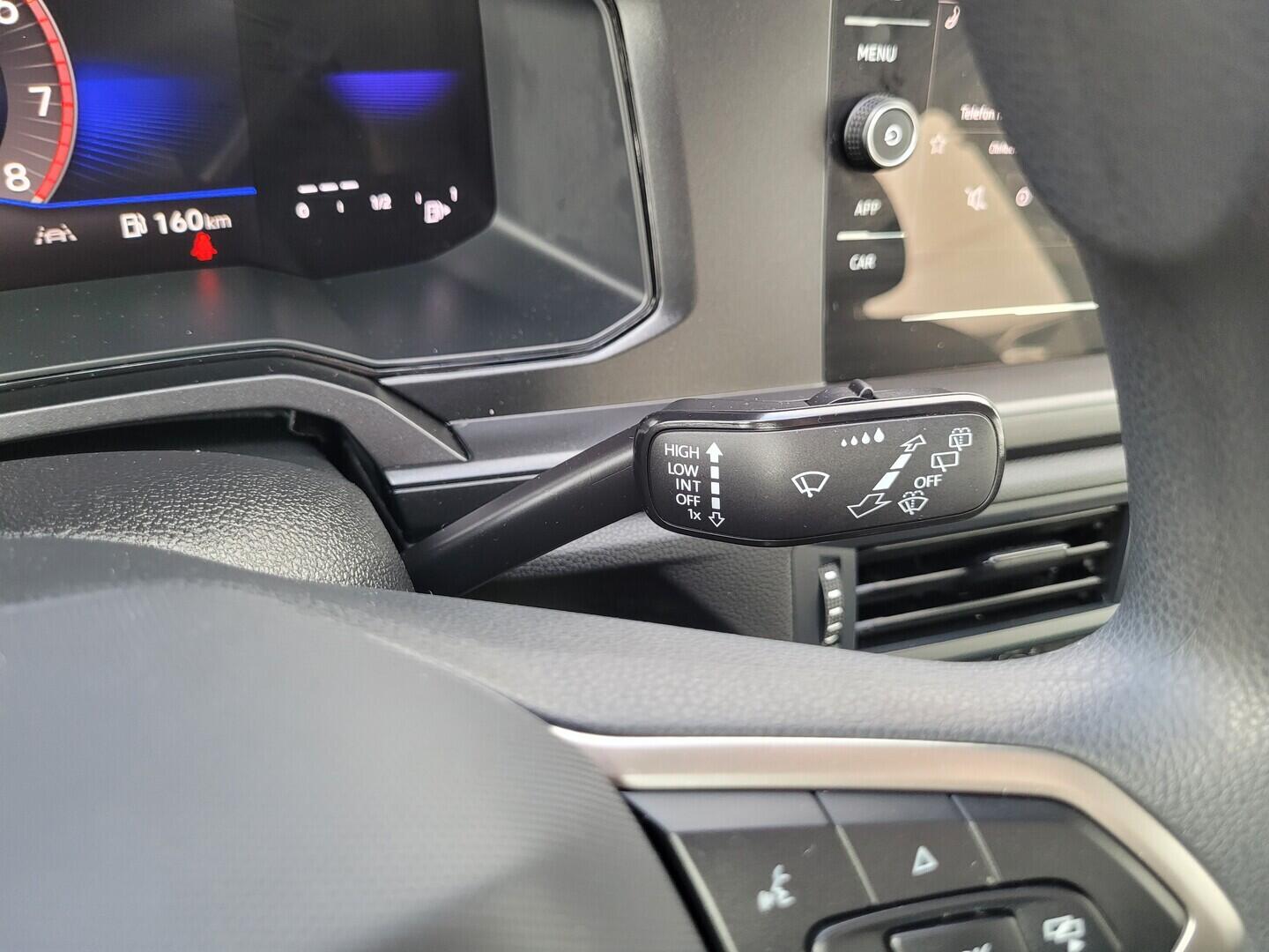 O619K01138_26.webp_TAIGO  1.0 TSI 70 kW manuál, DPH