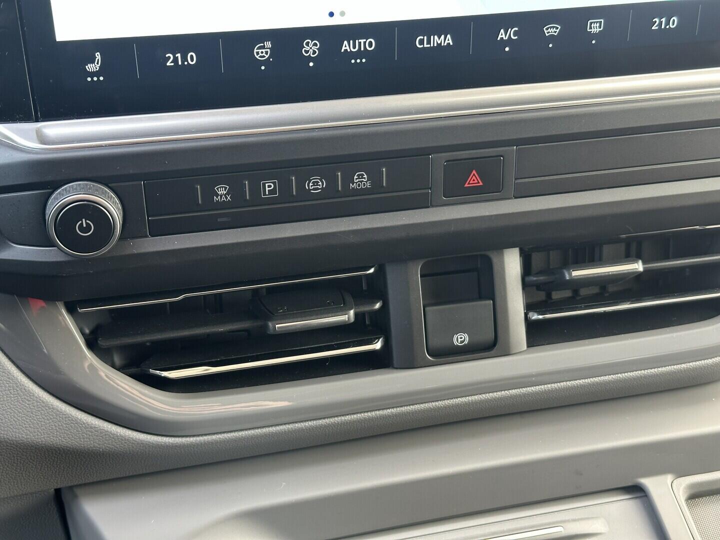 O619K01140_27.webp_CARAVELLE Style 4Motion 2.0 TDI 125 kW automat, DPH