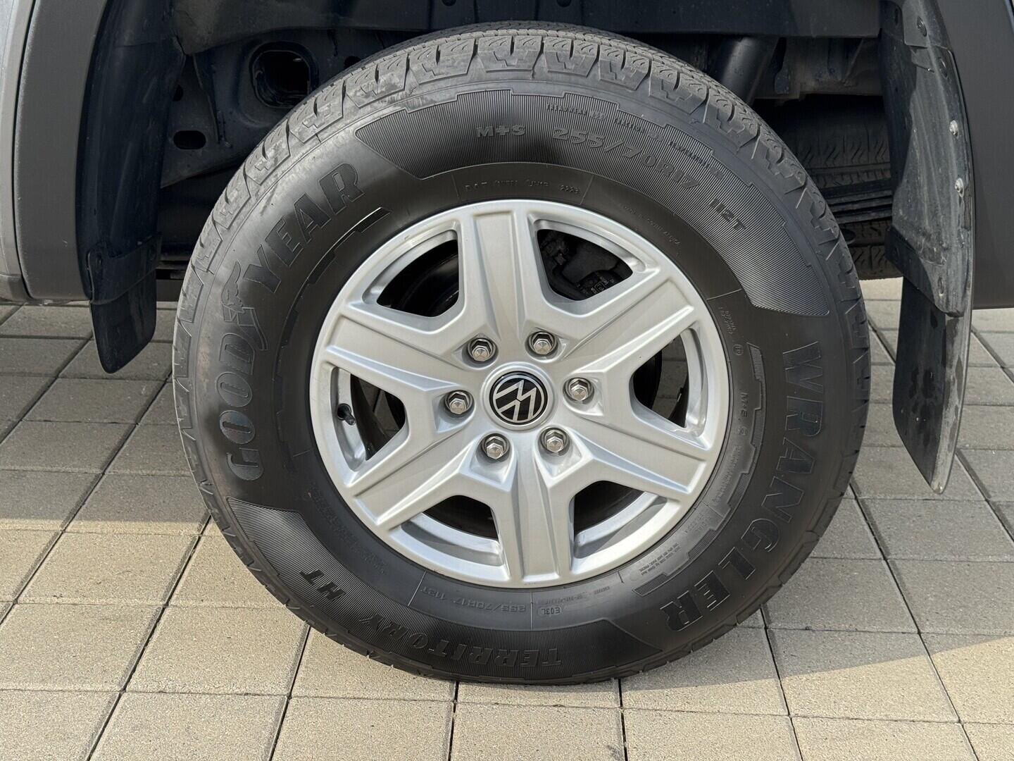 O619K01146_36.webp_AMAROK Life 2.0 TDI 151 kW manuál, DPH