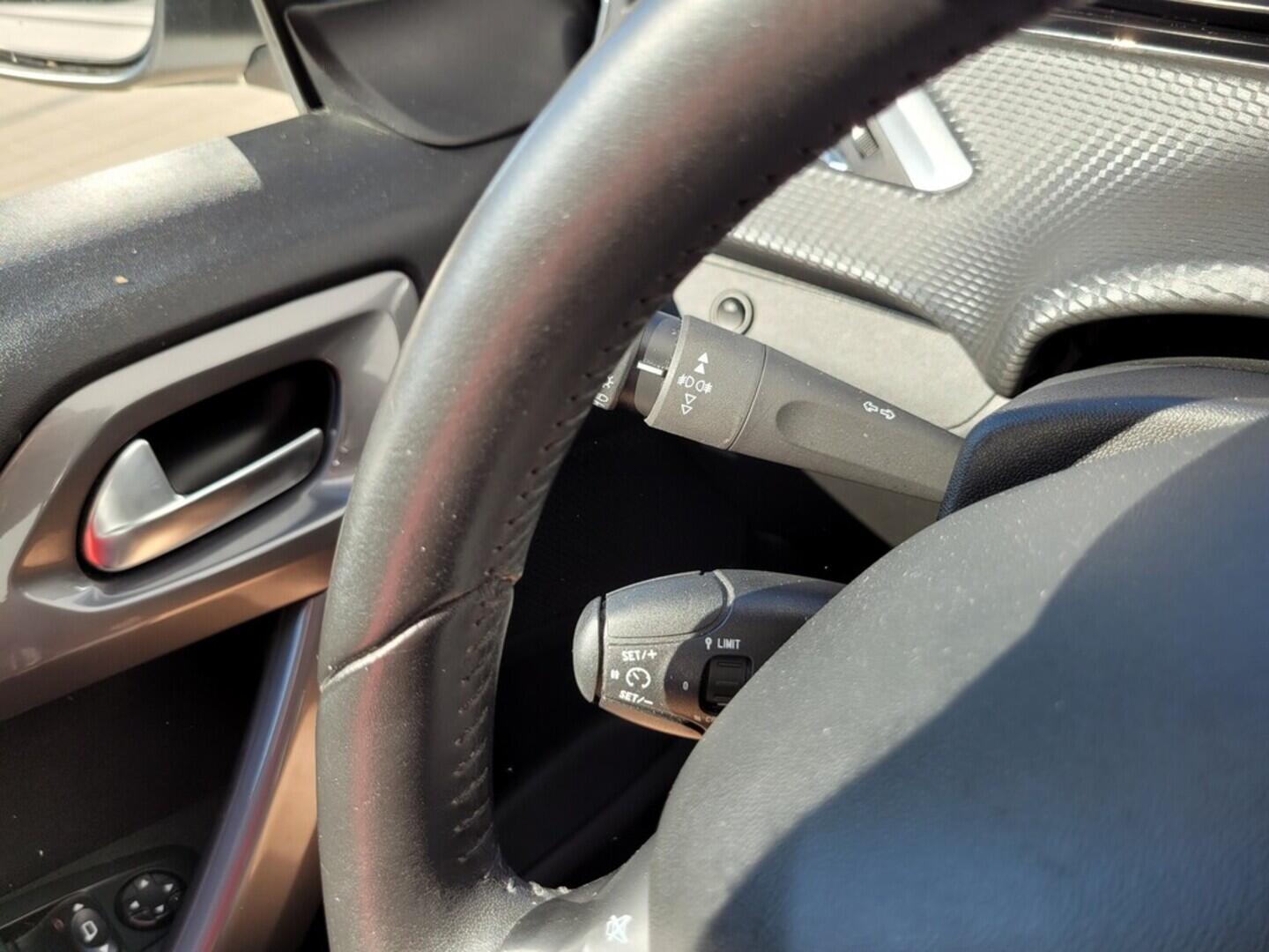 O619V06208_32.webp_2008 Active 1.6 HDI 73 kW manuál