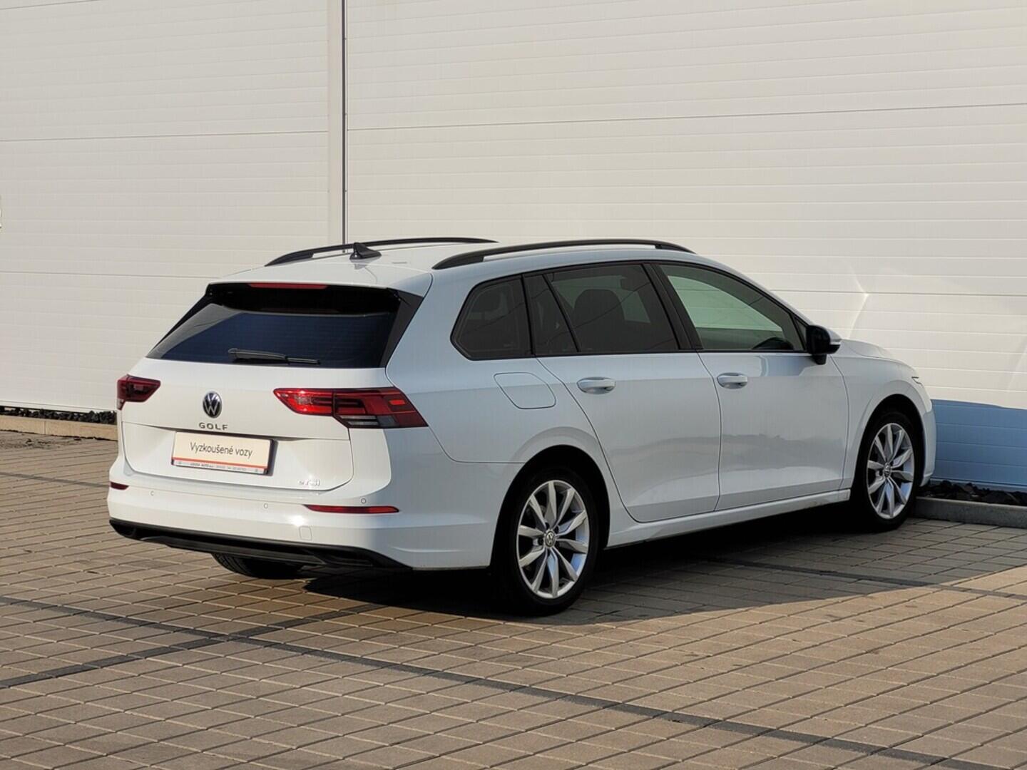 O619V06565_13.webp_GOLF VARIANT Life 1.5 TSI 110 kW automat, DPH