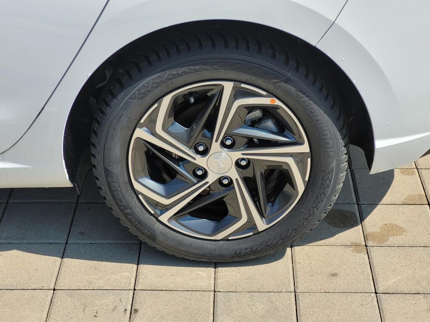 O619V06567_33.webp_I30 Comfort 1.0 T-GDI 88 kW manuál, DPH