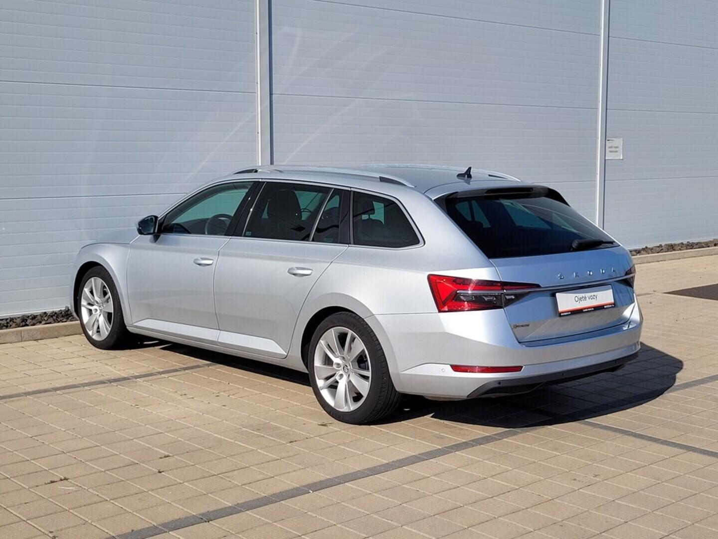 O619V06772_16.webp_SUPERB Style 2.0 TDI 147 kW automat