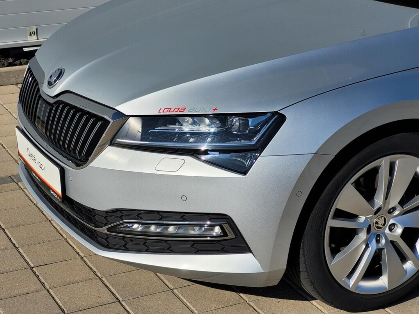 O619V06772_40.webp_SUPERB Style 2.0 TDI 147 kW automat