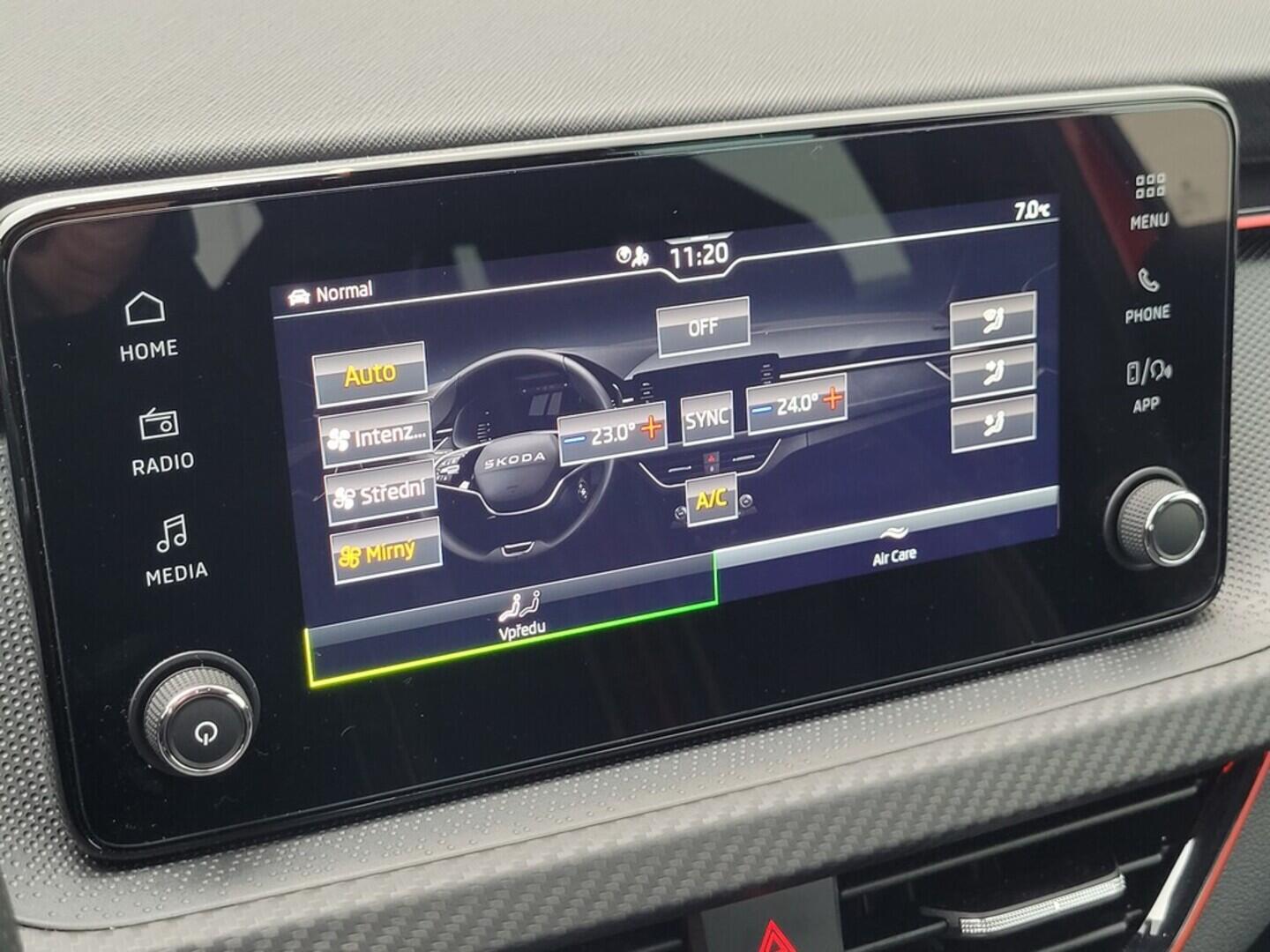 O619V06792_28.webp_KAMIQ Monte Carlo 1.0 TSI 85 kW manuál, DPH