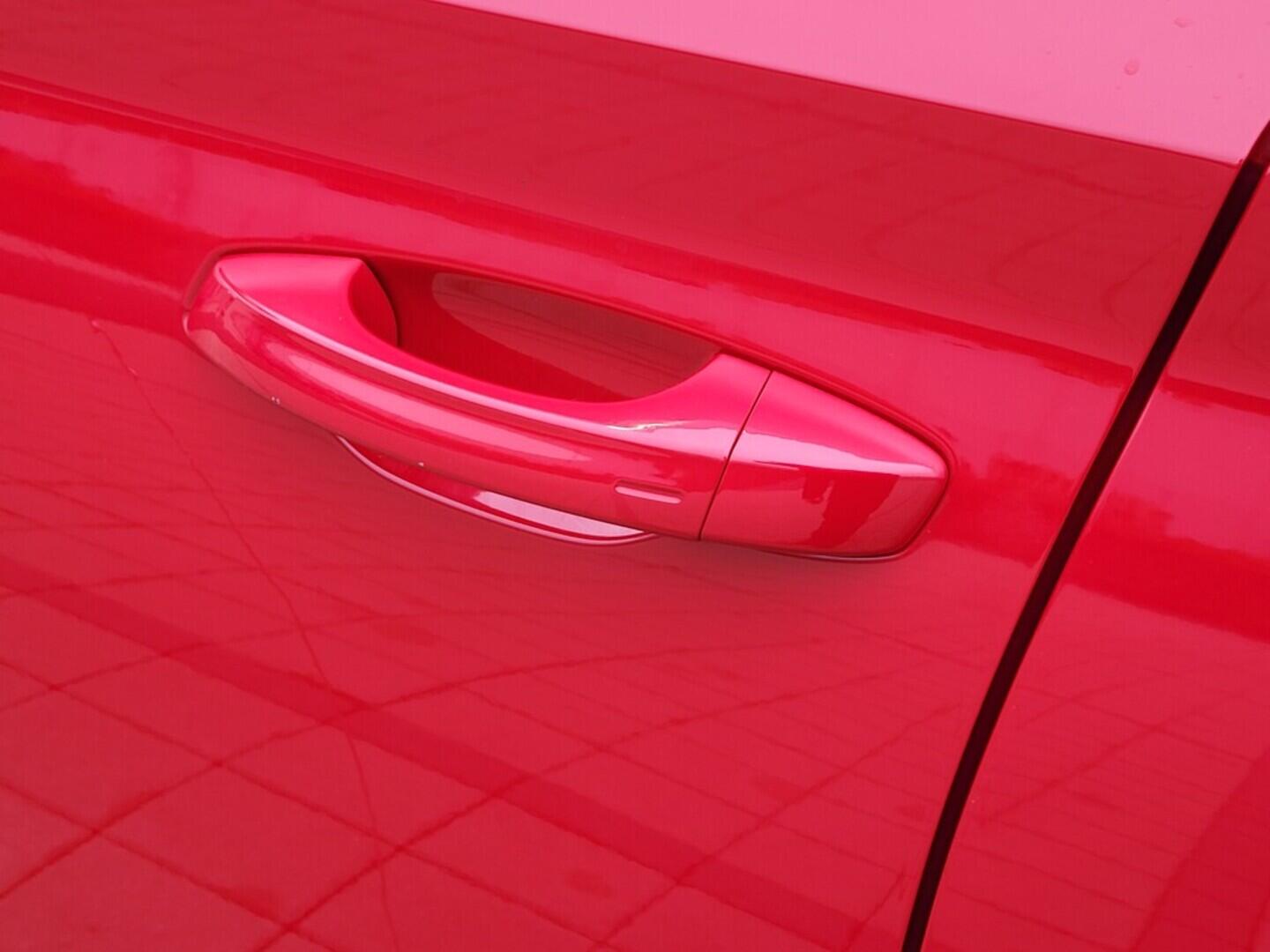 O619V06792_34.webp_KAMIQ Monte Carlo 1.0 TSI 85 kW manuál, DPH