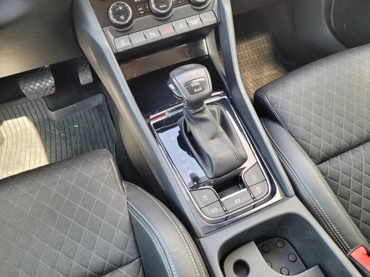 O619V06848_23.webp_KAROQ Style 2.0 TDI 110 kW automat