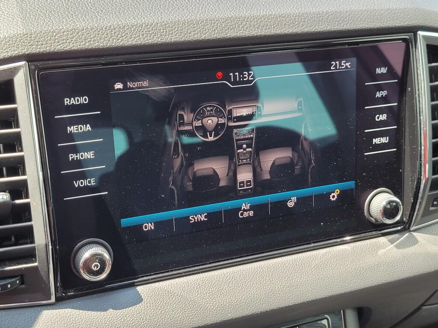 O619V06848_30.webp_KAROQ Style 2.0 TDI 110 kW automat