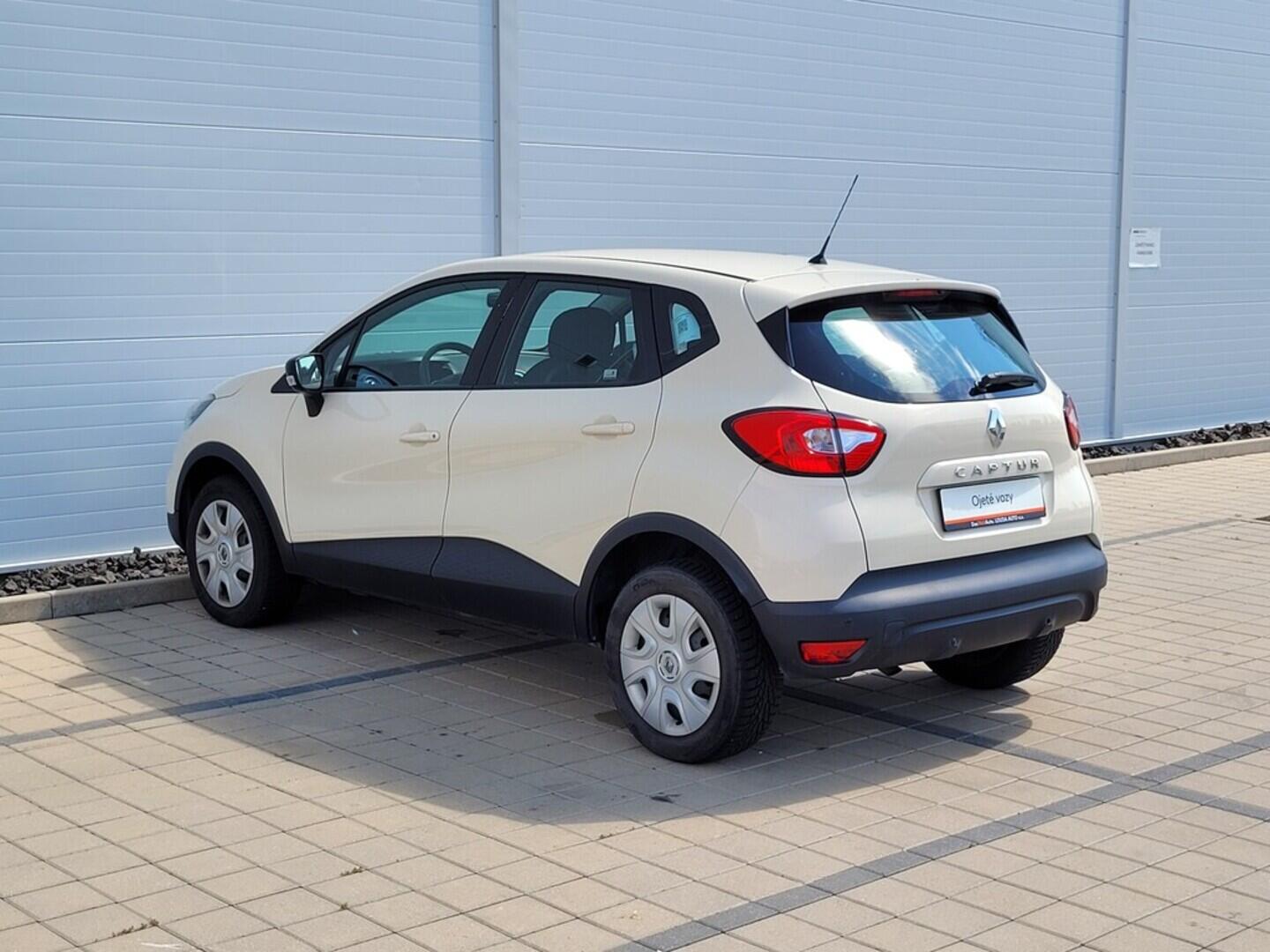 O619V06892_16.webp_CAPTUR Energy  Life 0.9 TCe 66 kW manuál