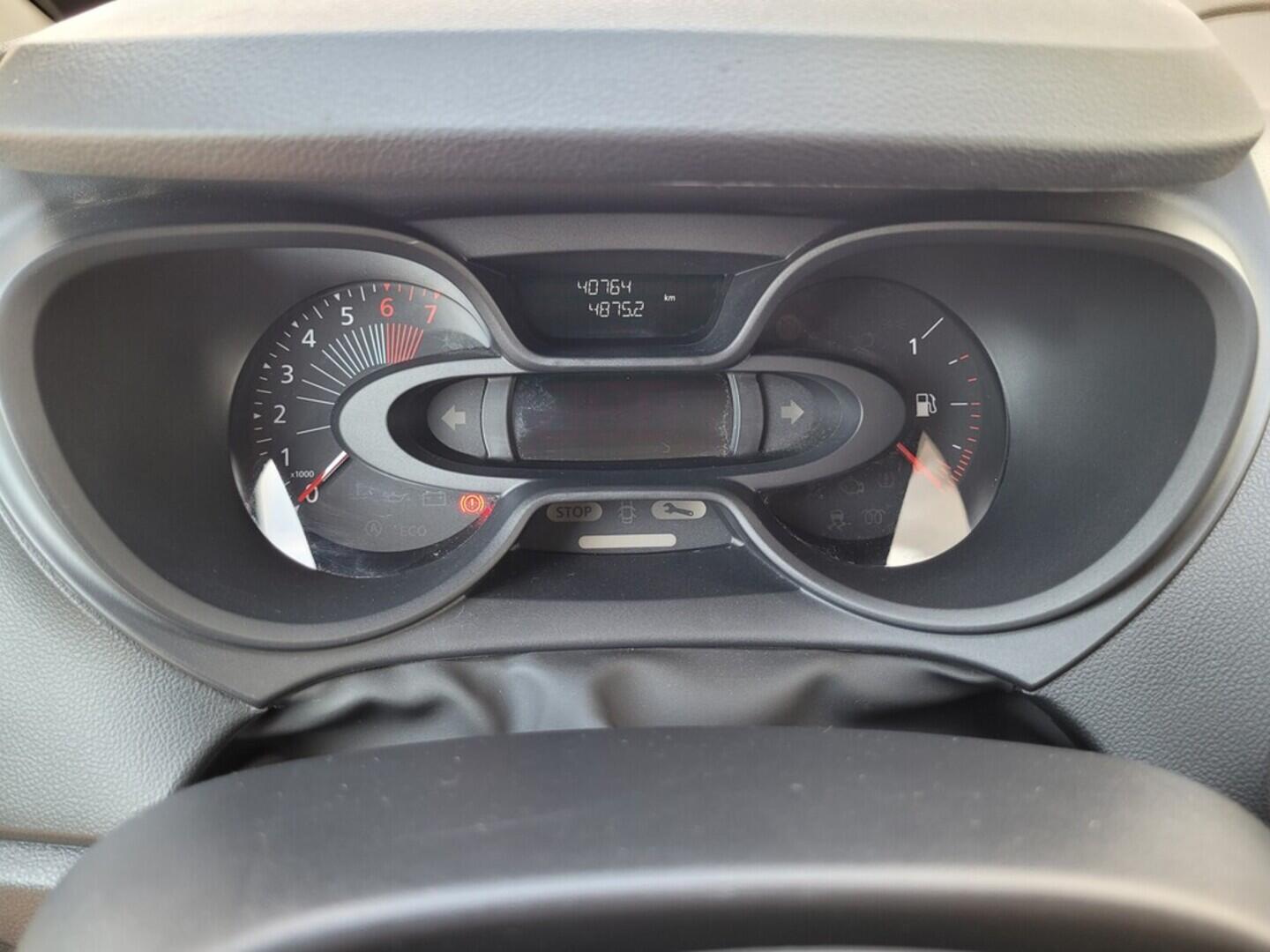 O619V06892_19.webp_CAPTUR Energy  Life 0.9 TCe 66 kW manuál