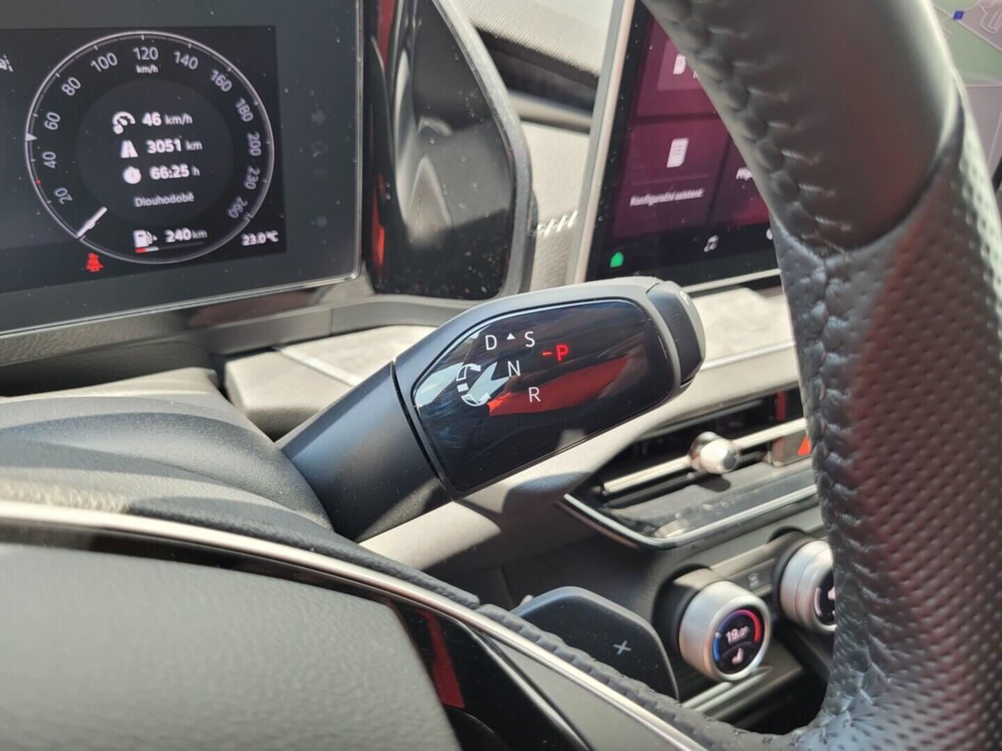 O619V06964_28.webp_KODIAQ Selection 2.0 TDI 142 kW automat, DPH