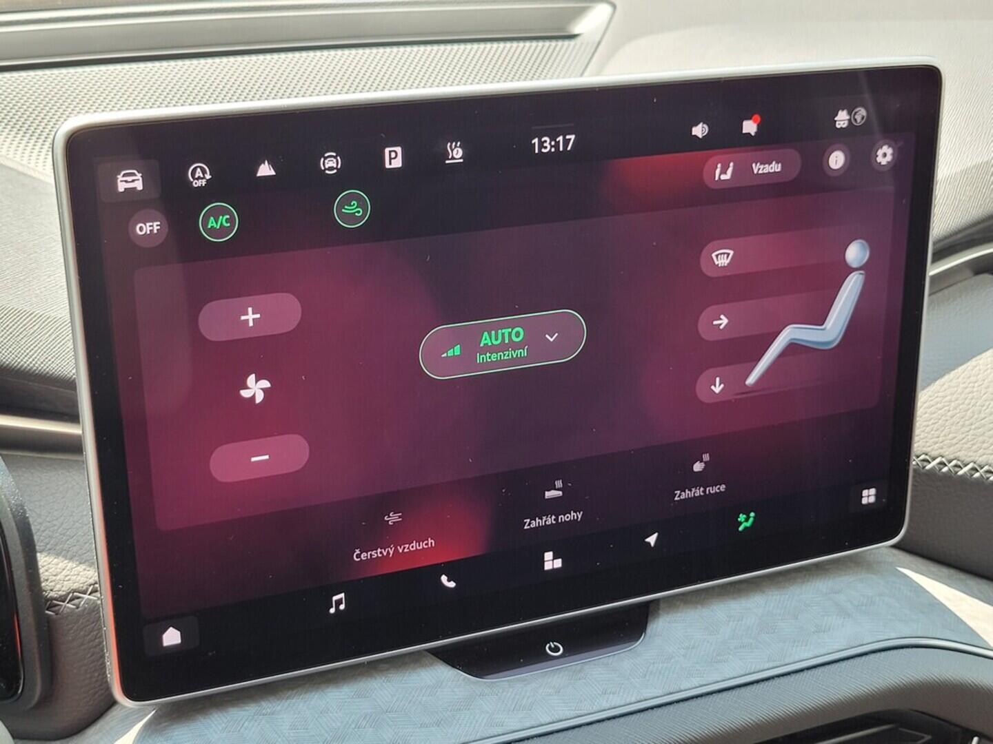 O619V06964_35.webp_KODIAQ Selection 2.0 TDI 142 kW automat, DPH
