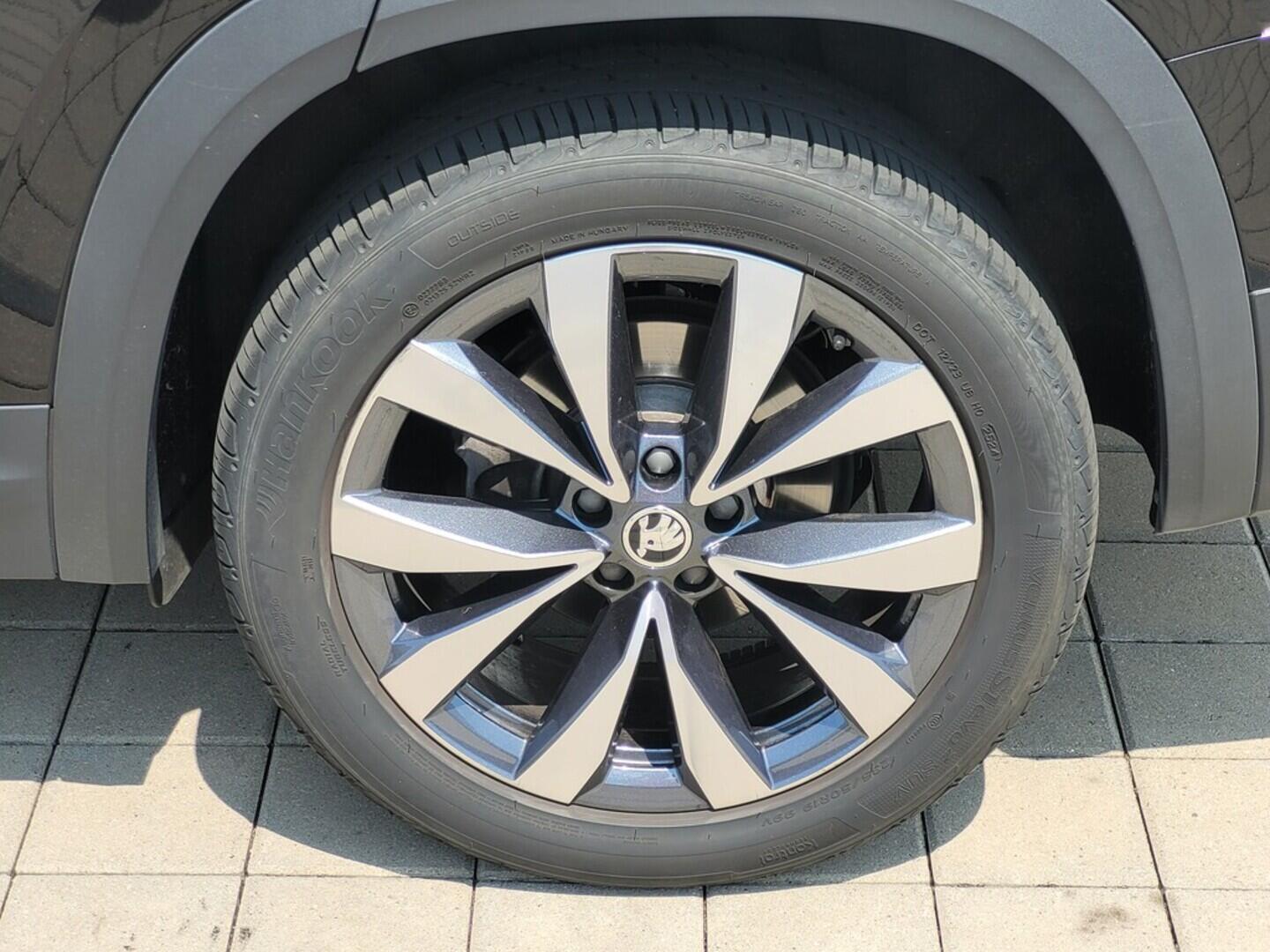 O619V06964_43.webp_KODIAQ Selection 2.0 TDI 142 kW automat, DPH