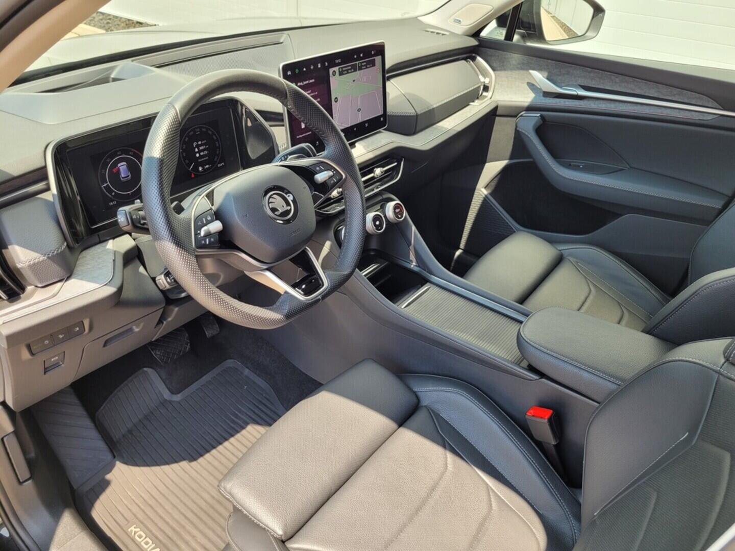 O619V06964_48.webp_KODIAQ Selection 2.0 TDI 142 kW automat, DPH