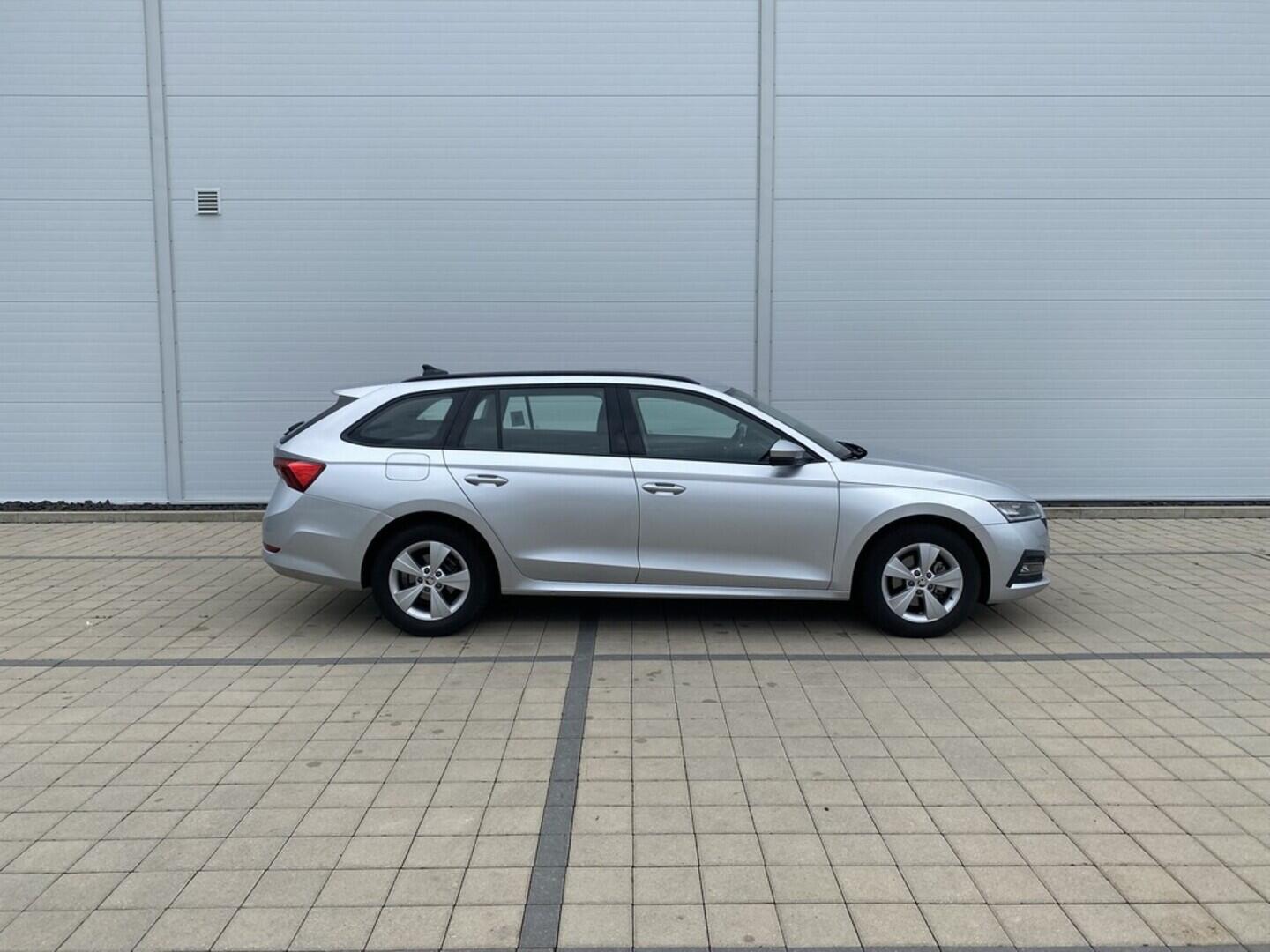O619V06969_13.webp_OCTAVIA Ambition 2.0 TDI 85 kW automat