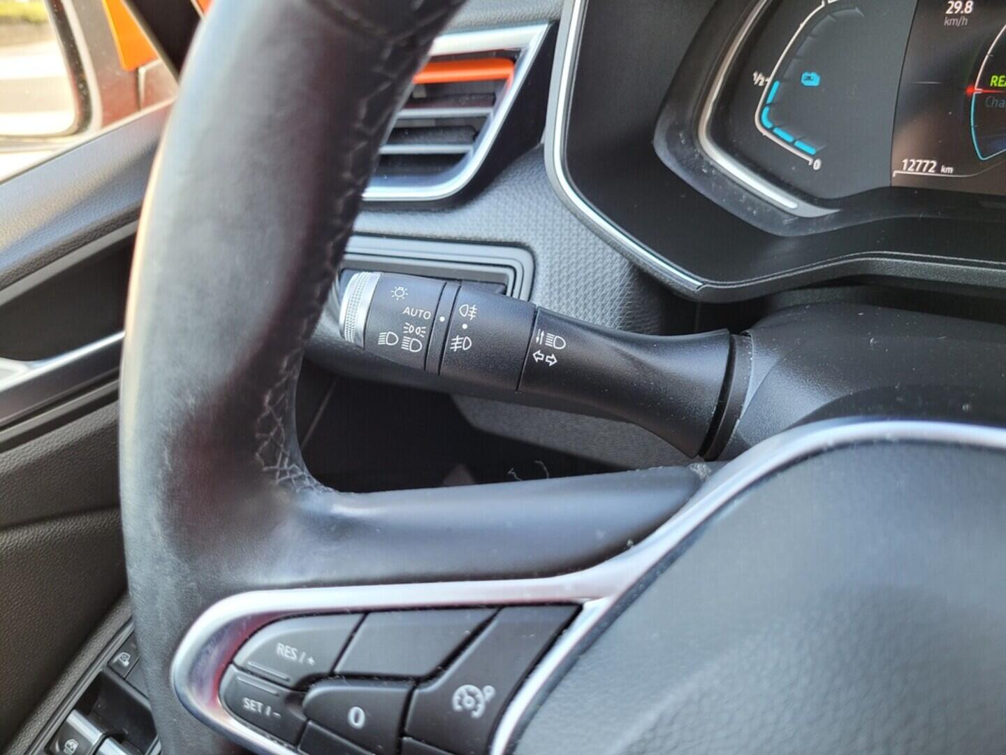 O619V06971_23.webp_CLIO Zen 1.6 E-TECH 103 kW automat