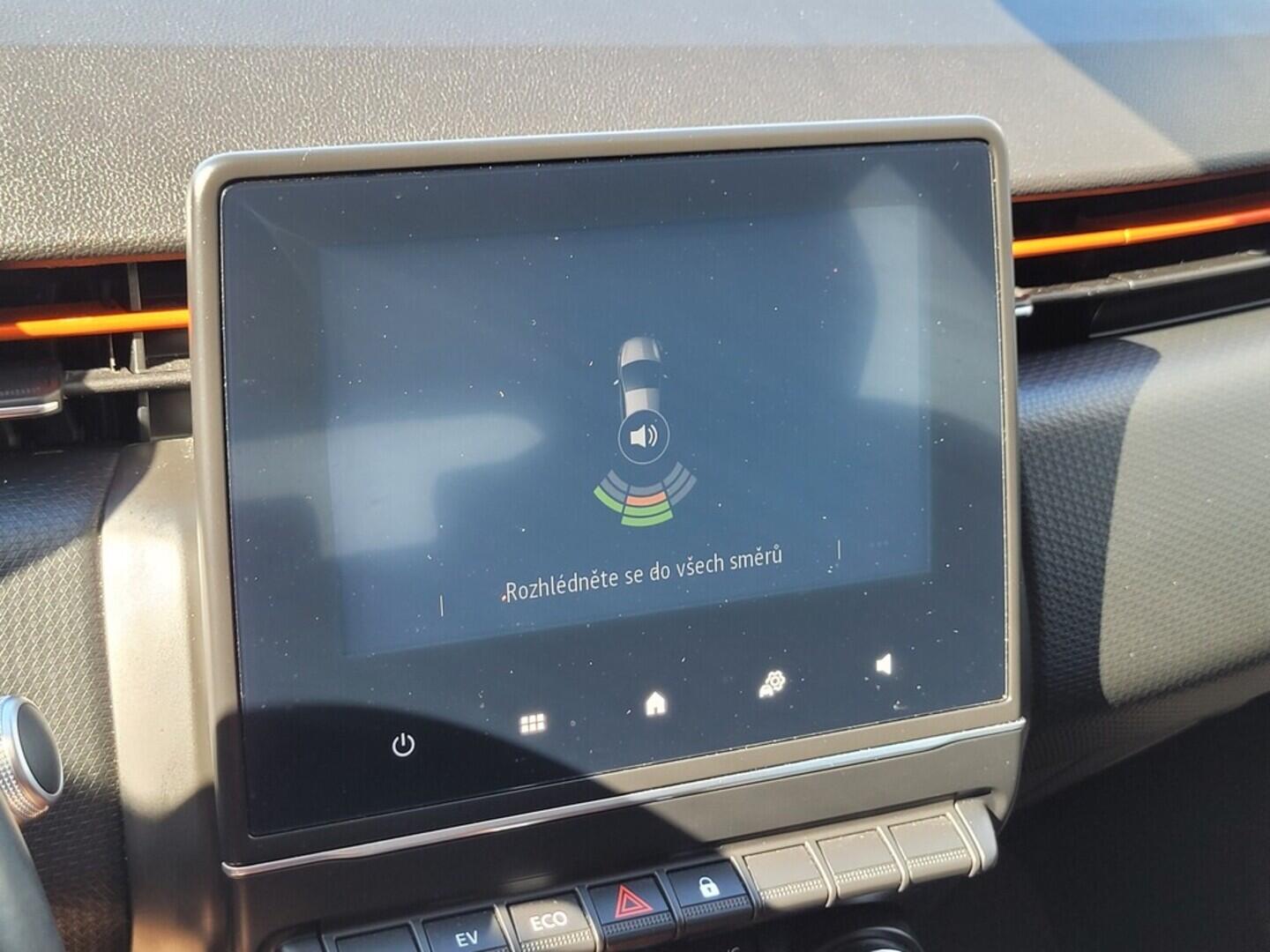 O619V06971_29.webp_CLIO Zen 1.6 E-TECH 103 kW automat
