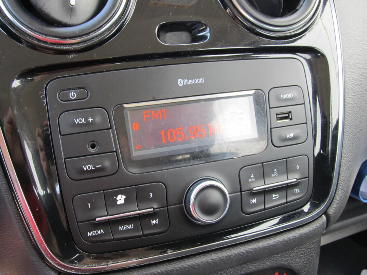 O619V06977_24.webp_LODGY  1.5 DCi 70 kW manuál, DPH