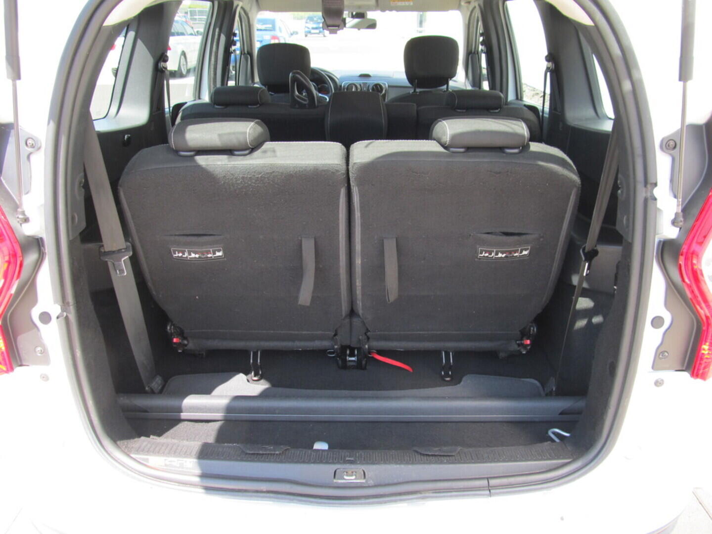 O619V06977_29.webp_LODGY  1.5 DCi 70 kW manuál, DPH