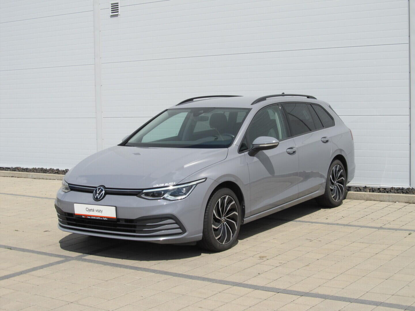 O619V07001_10.webp_GOLF VARIANT Life 1.5 TSI 110 kW manuál, DPH