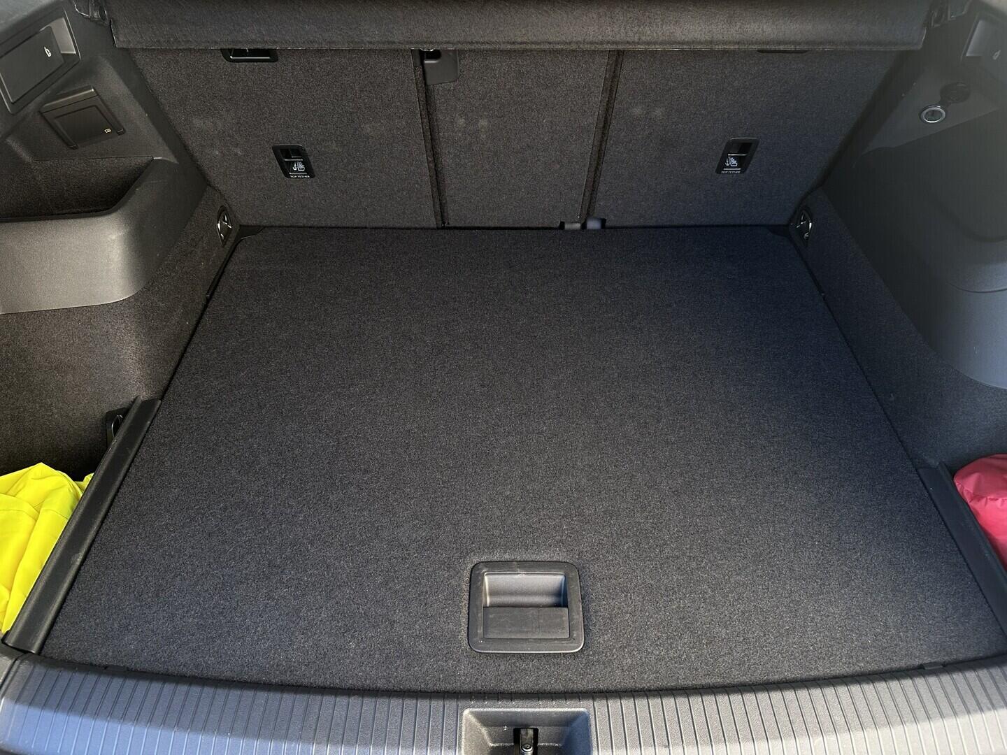 O619V07002_32.webp_TIGUAN People 2.0 TDI 110 kW automat, DPH