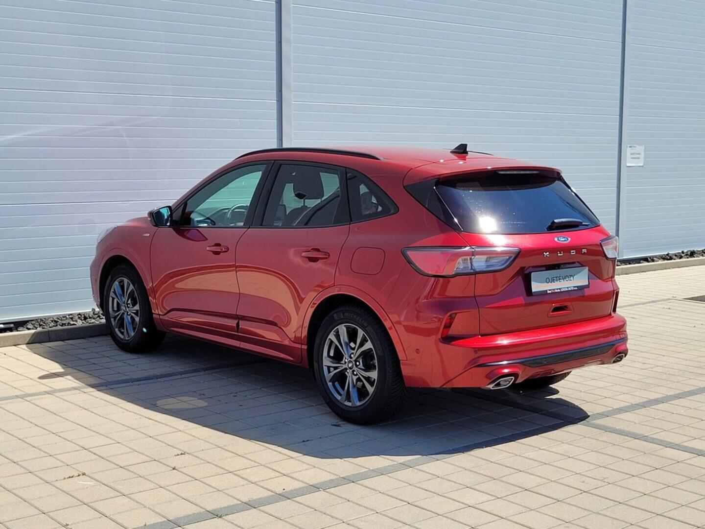 O619V07009_16.webp_KUGA ST-line 1.5 EcoBlue 88 kW automat