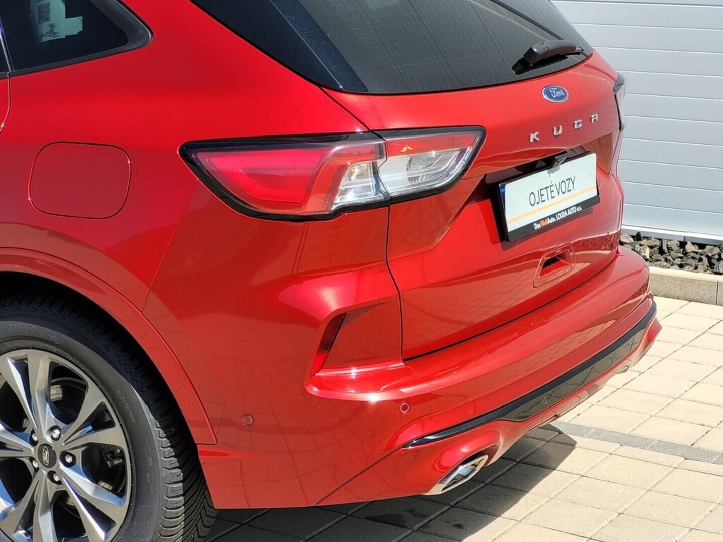 O619V07009_30.webp_KUGA ST-line 1.5 EcoBlue 88 kW automat