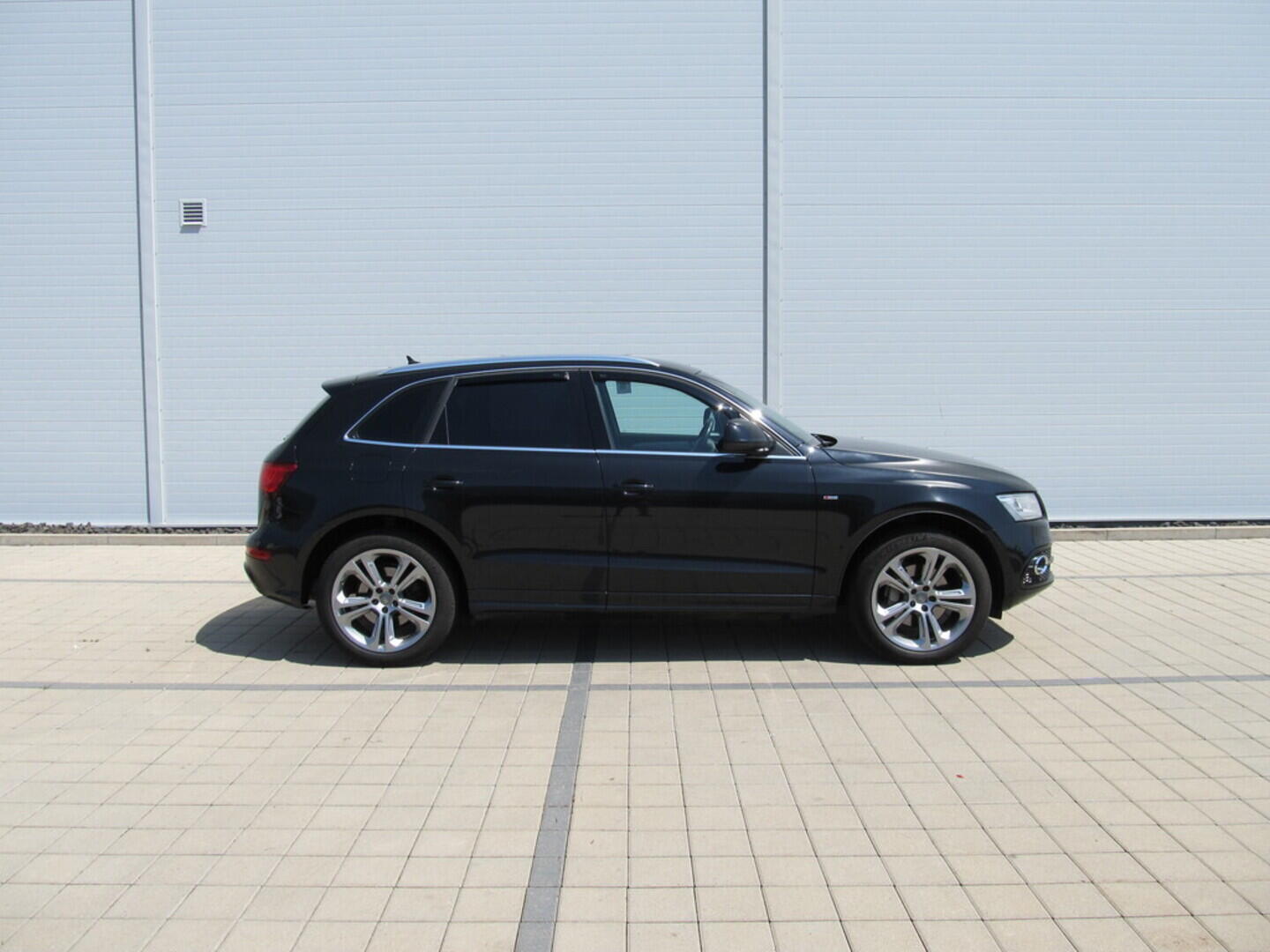 O619V07040_16.webp_Q5 S-line 3.0 TDI 180 kW automat