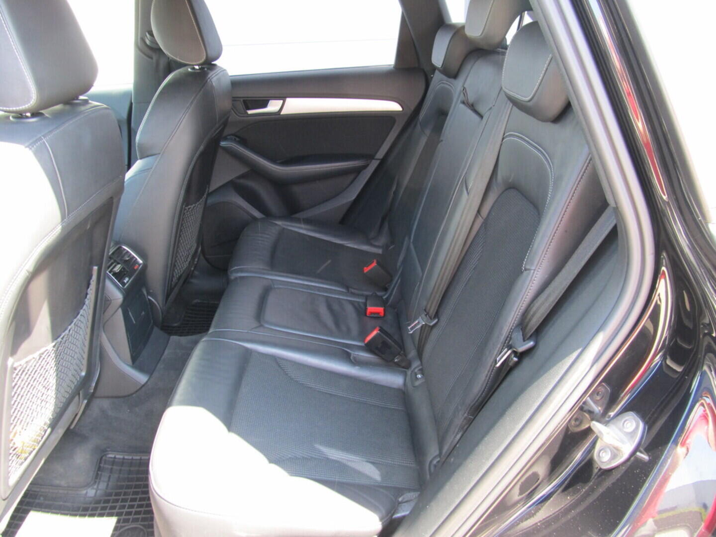 O619V07040_27.webp_Q5 S-line 3.0 TDI 180 kW automat