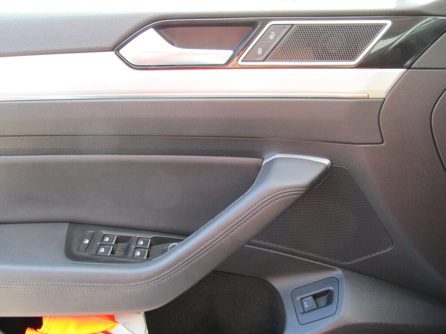 O619V07052_22.webp_PASSAT Highline 2.0 TDI 110 kW manuál