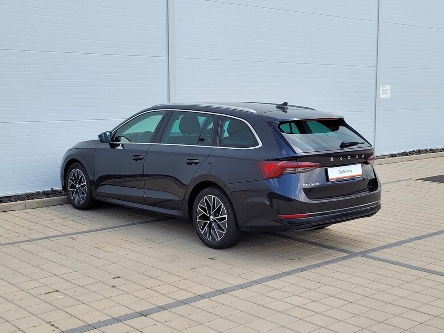 O619V07061_16.webp_OCTAVIA Style 2.0 TDI 110 kW automat, DPH