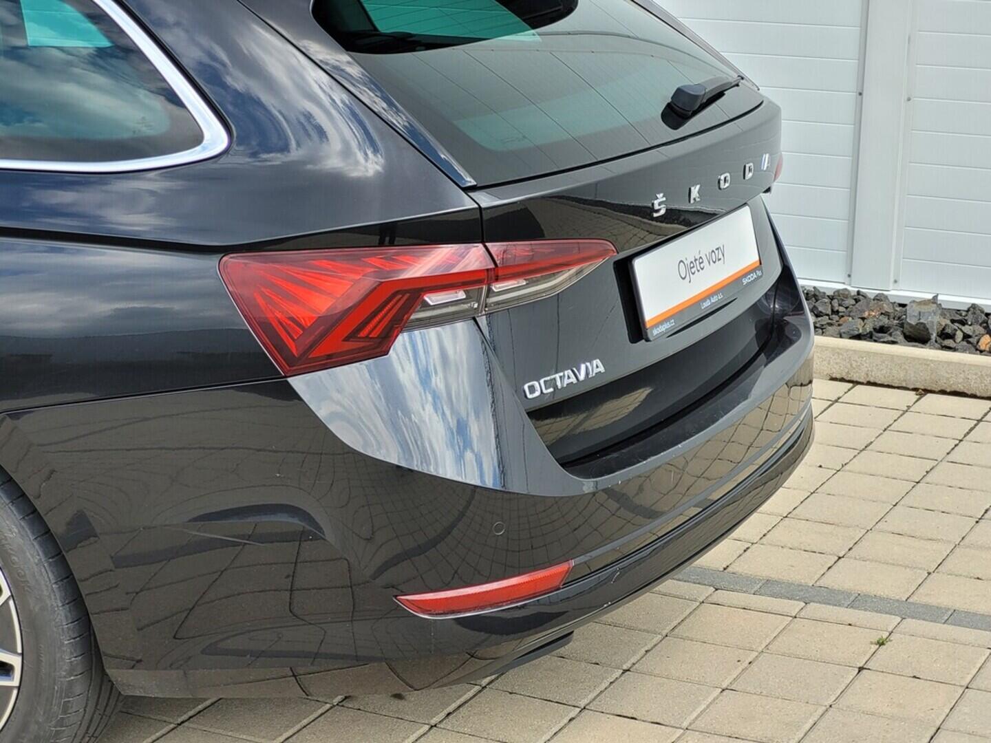 O619V07061_37.webp_OCTAVIA Style 2.0 TDI 110 kW automat, DPH