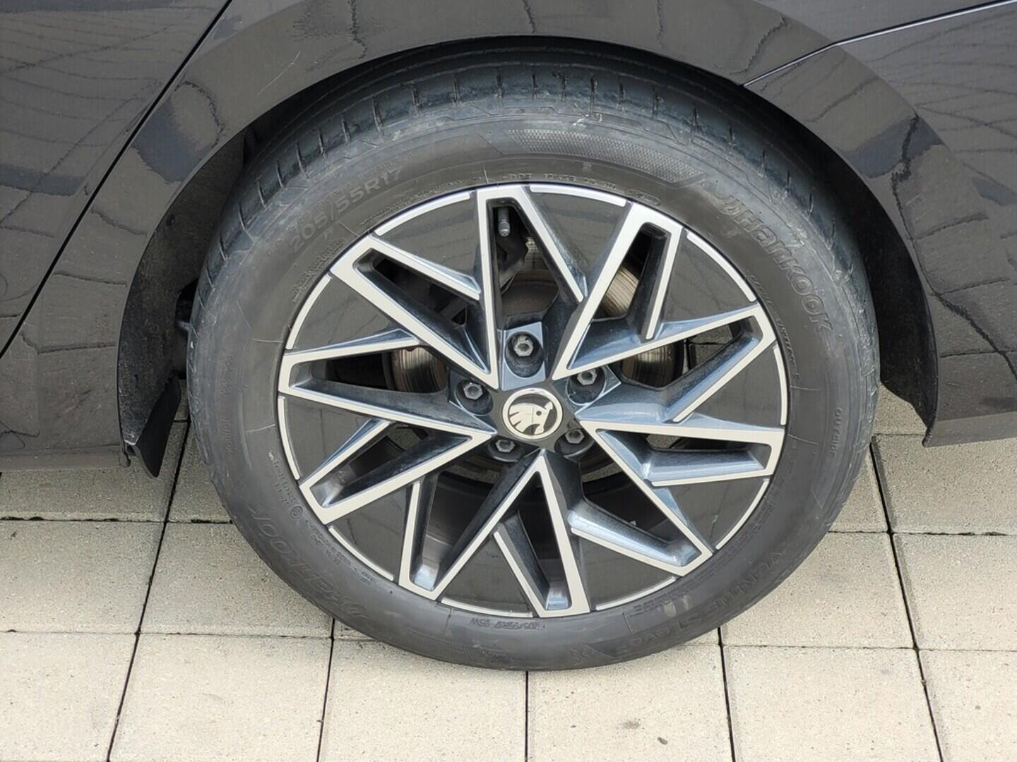 O619V07061_38.webp_OCTAVIA Style 2.0 TDI 110 kW automat, DPH