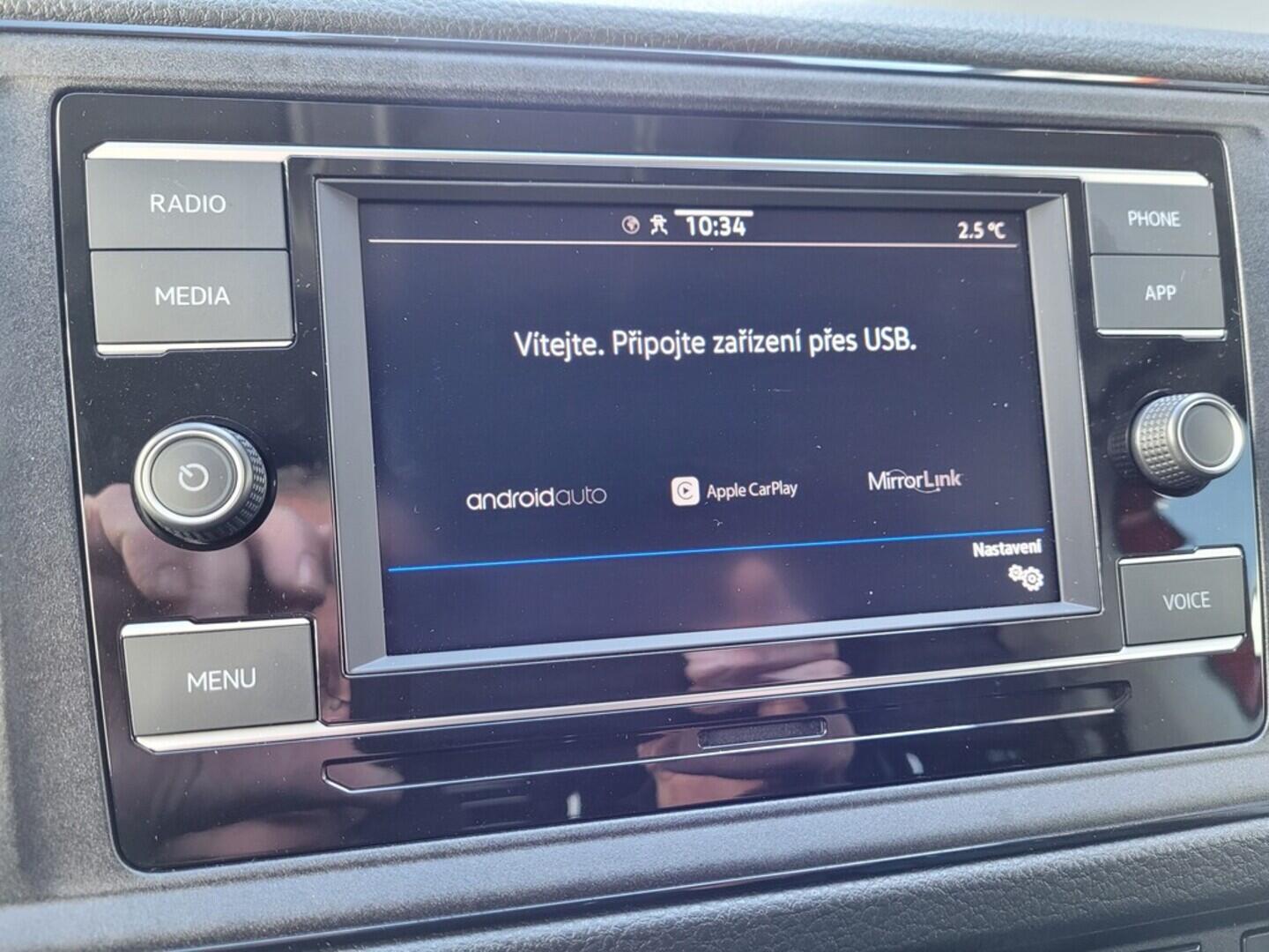 O619V07072_30.webp_CRAFTER - SKŘÍŇOVÝ VŮZ   2.0 TDI 103 kW manuál, DPH