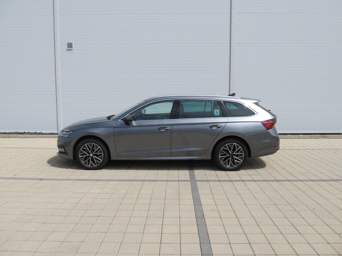 O619V07076_12.webp_OCTAVIA Style 2.0 TDI 110 kW automat, DPH