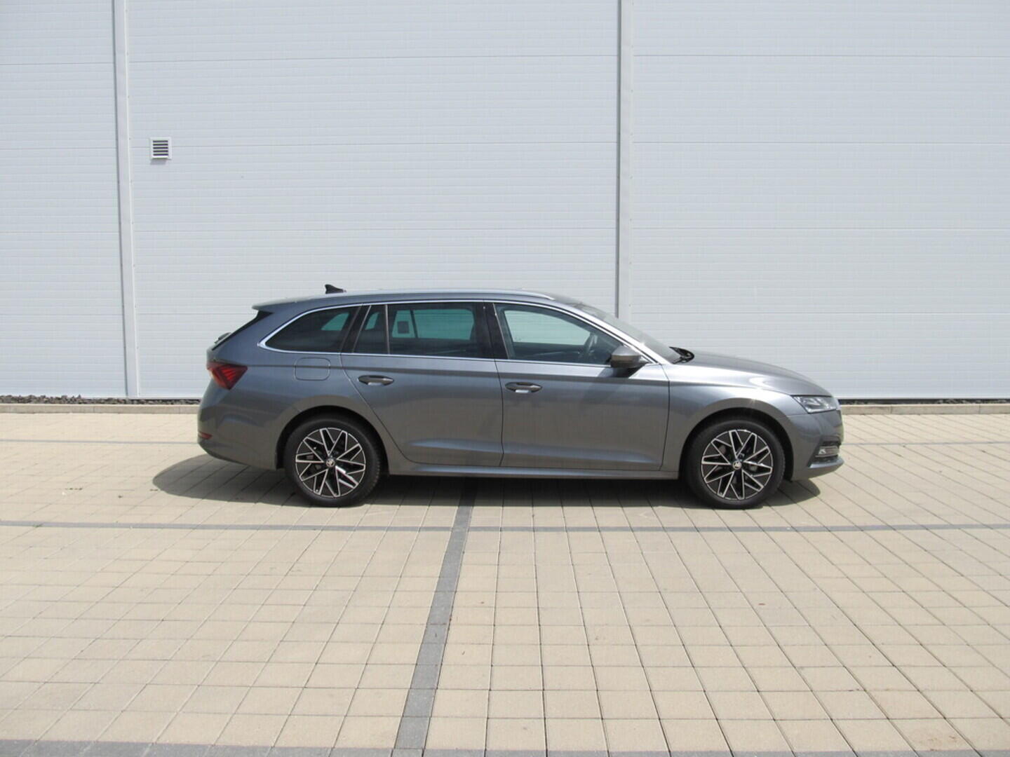 O619V07076_16.webp_OCTAVIA Style 2.0 TDI 110 kW automat, DPH